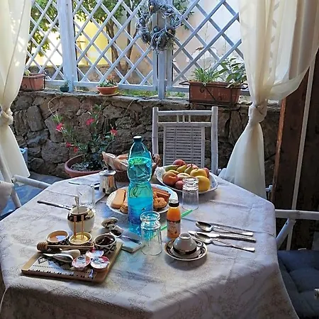 Lughera B&B Tula